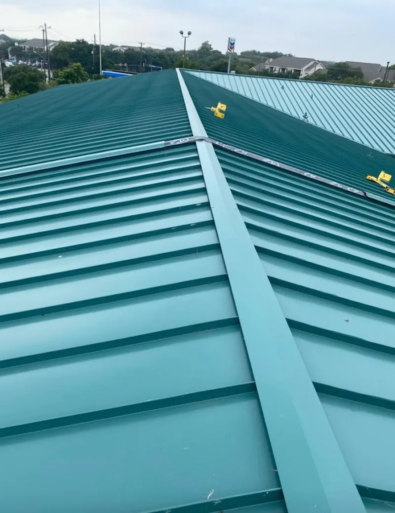 Green commercial metal roof ridge and valley for Metal Roof Repair in Rotterdam
